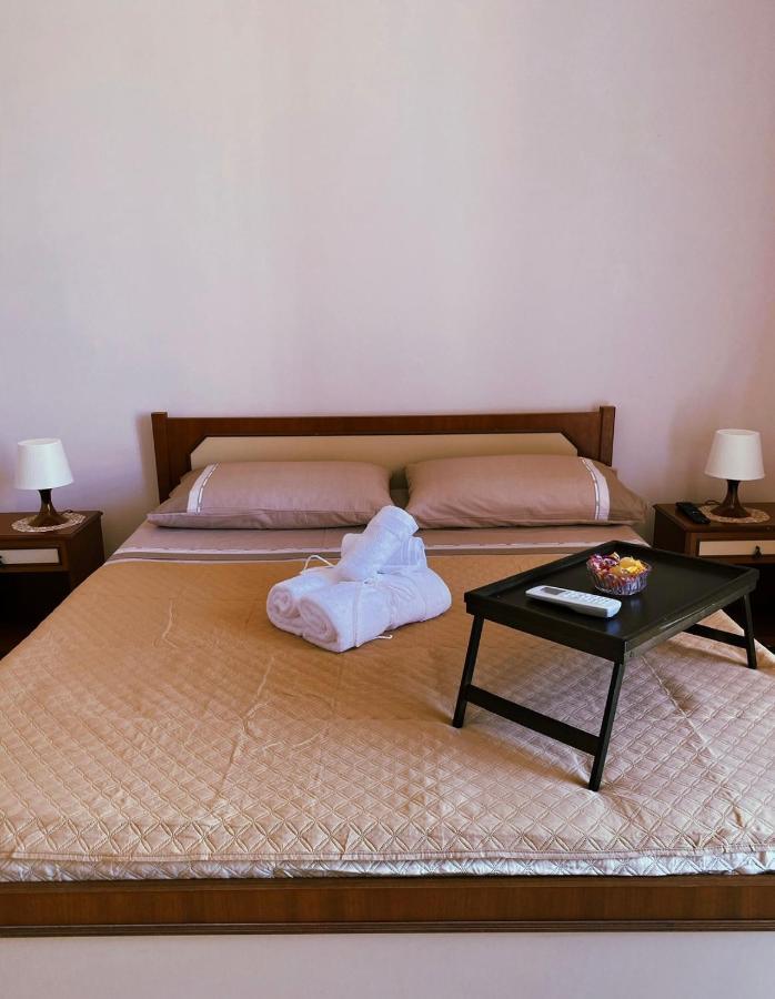 Happy Days Terracina Bed & Breakfast ภายนอก รูปภาพ
