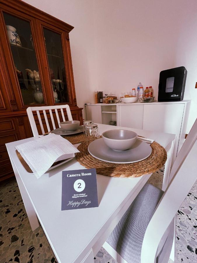 Happy Days Terracina Bed & Breakfast ภายนอก รูปภาพ